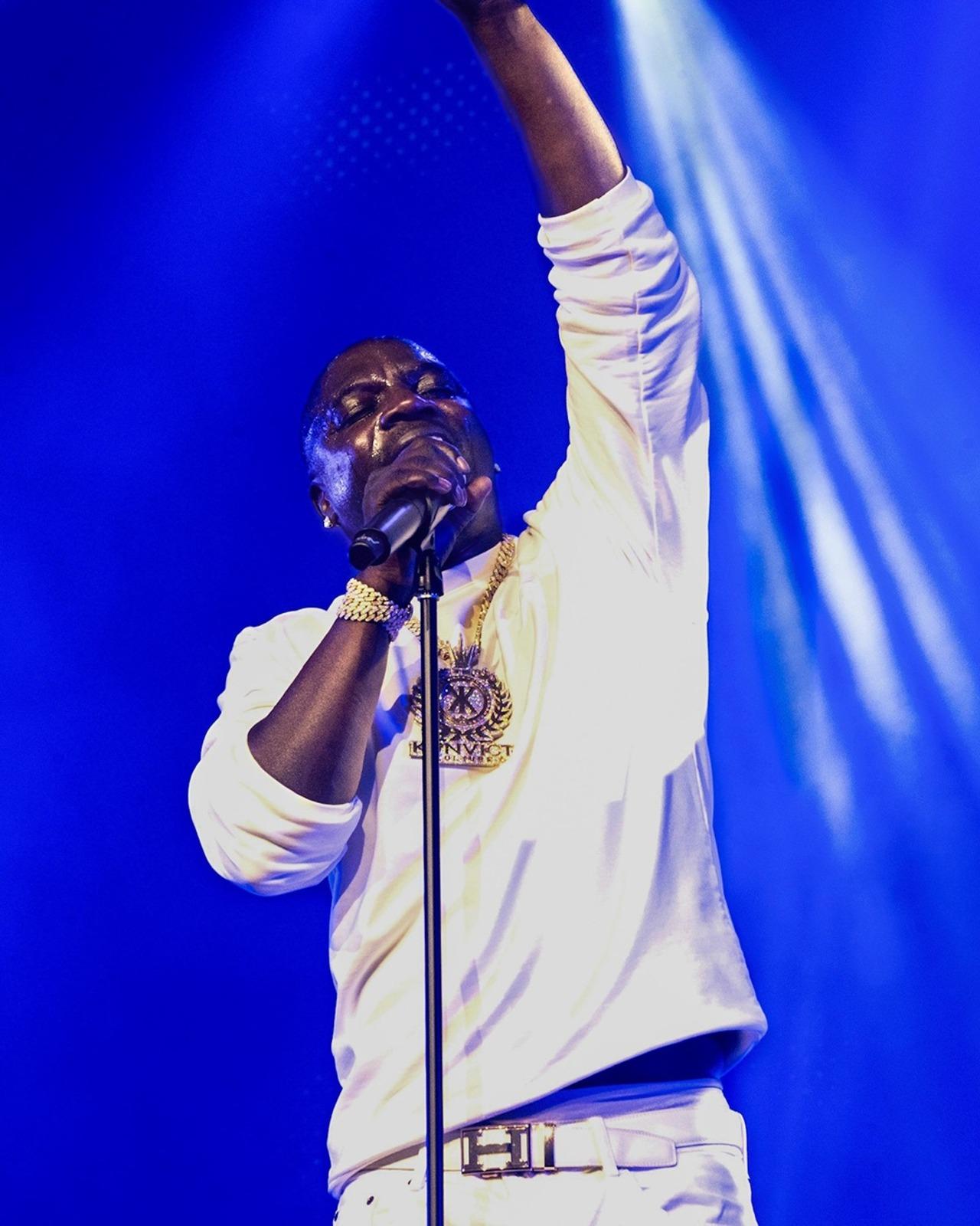 Akon
Grammy-nominated pop star Akon is set to return to India this year with a multi-city concert tour. The singer, known for global hits like Smack That and Lonely, will perform in Delhi, Bengaluru, and Mumbai in November as part of his India Tour 2025.